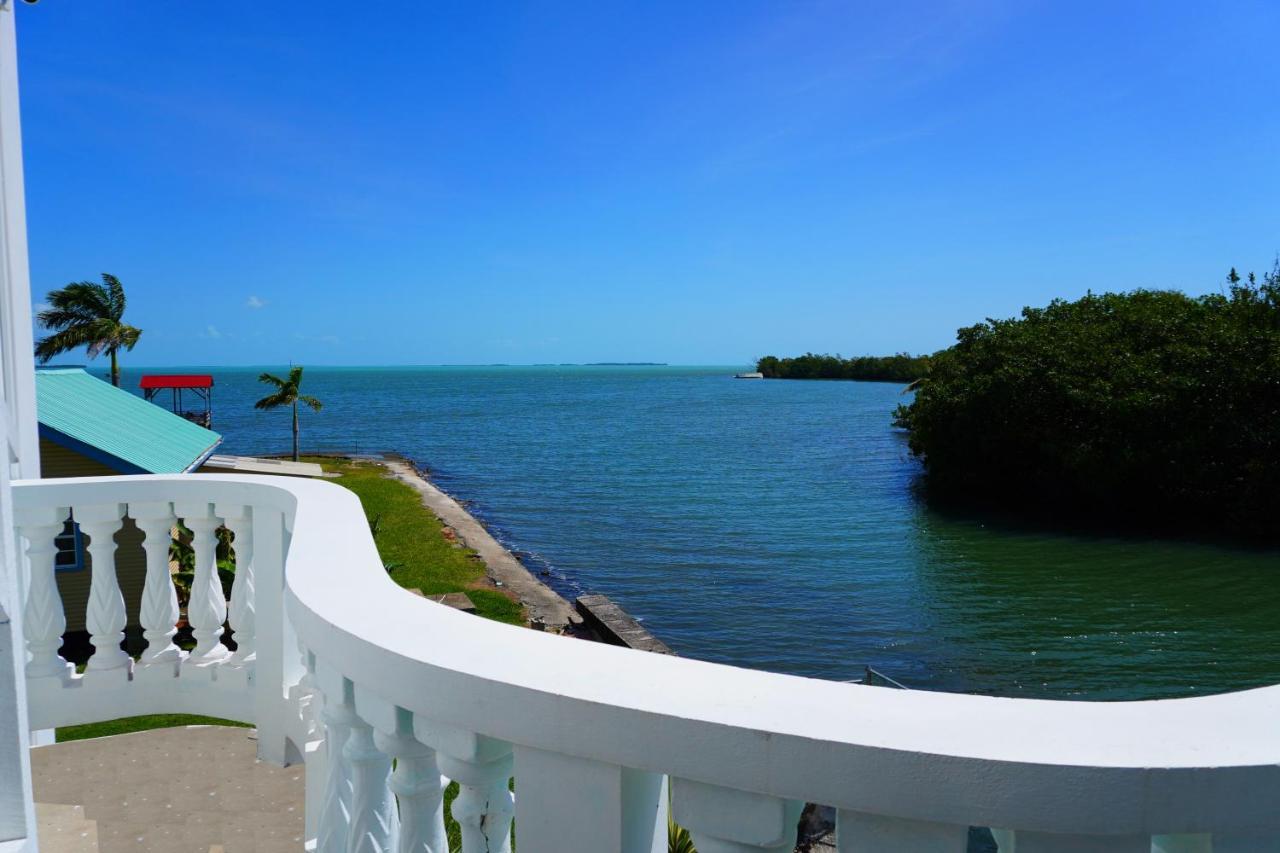 בליז סיטי See Belize Waterside Sea View Apartment With Infinity Pool & Overwater Deck מראה חיצוני תמונה